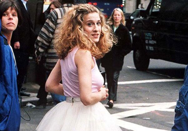 History of an outfit: why Sarah Jessica Parker's tutu in Sex and The City only cost 4 euros?  - She