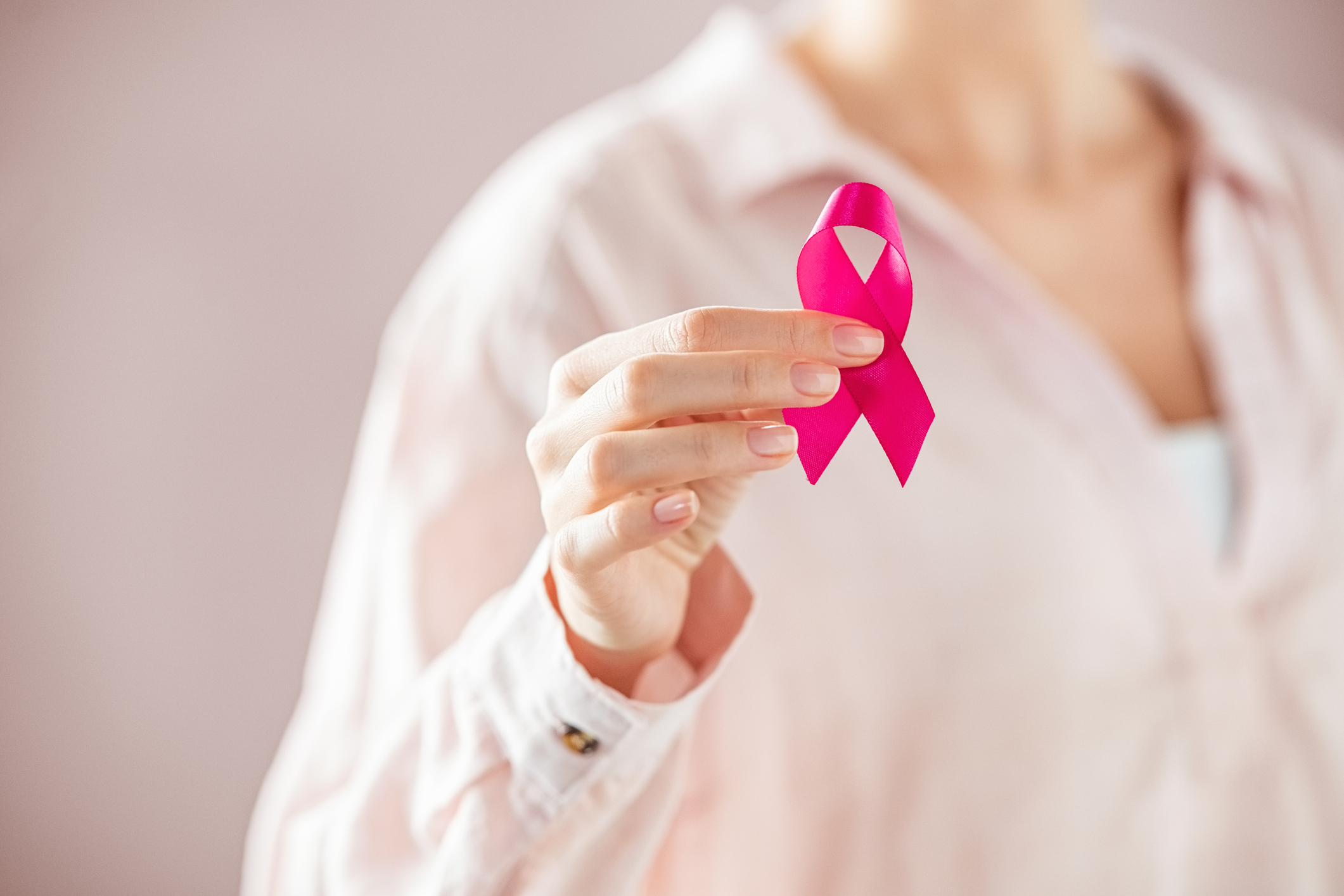 A nurse's breast cancer recognized as an occupational disease - Elle