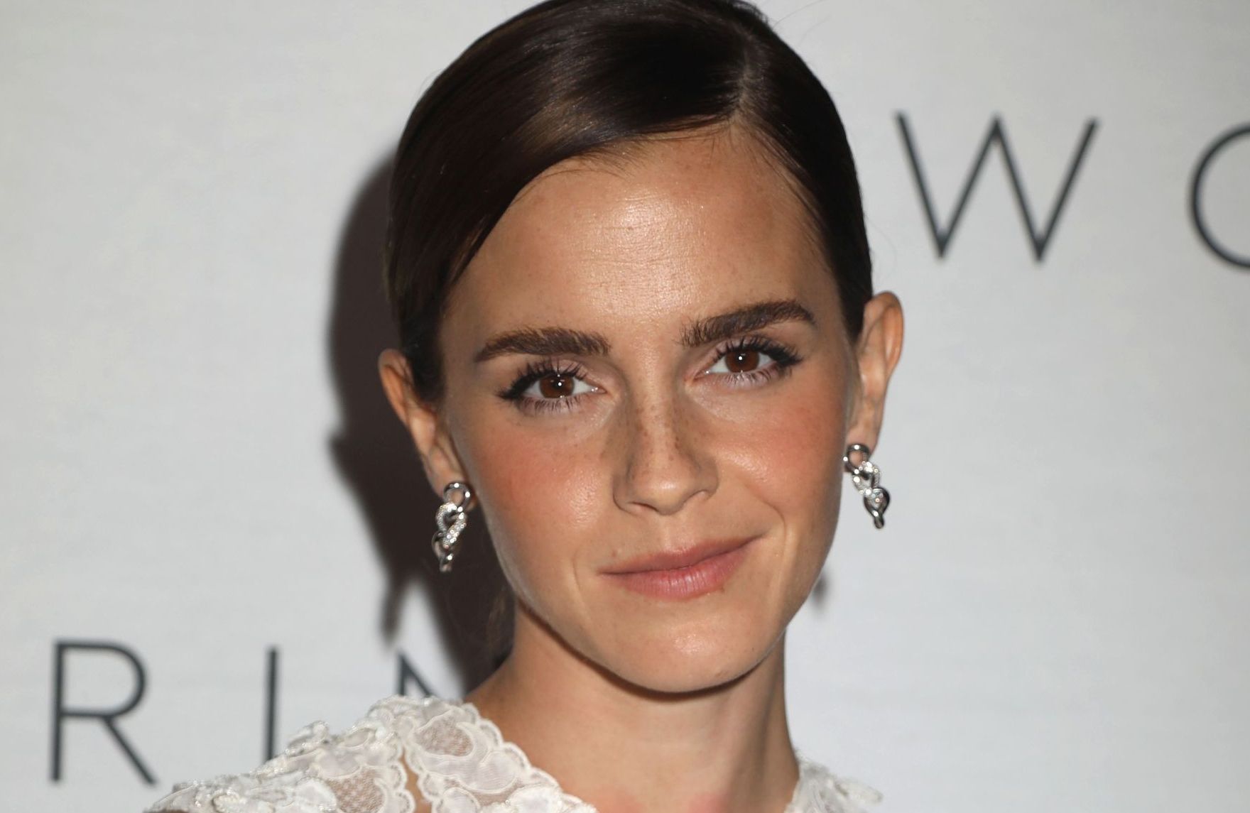 Emma Watson has found the prettiest spring fashion combo - Elle