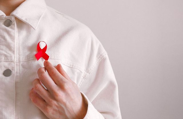 AIDS: five misconceptions to fight among 15-24 year olds